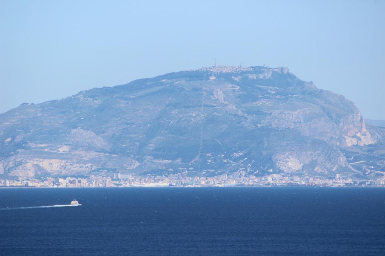 La Pineta Villa Favignana Luaran gambar